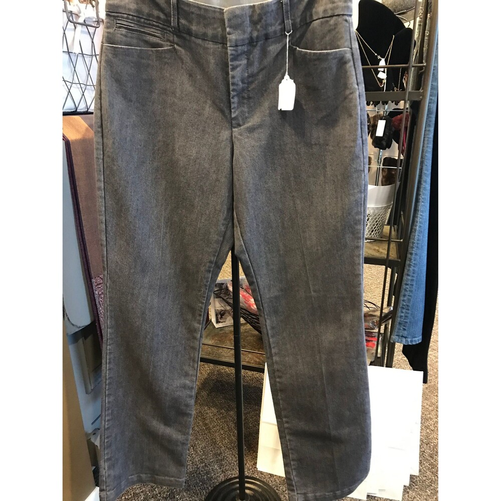 Gloria Vanderbilt gray denim pants -size 8